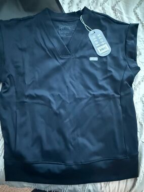 Figs Mira Banded Navy Scrub Top
